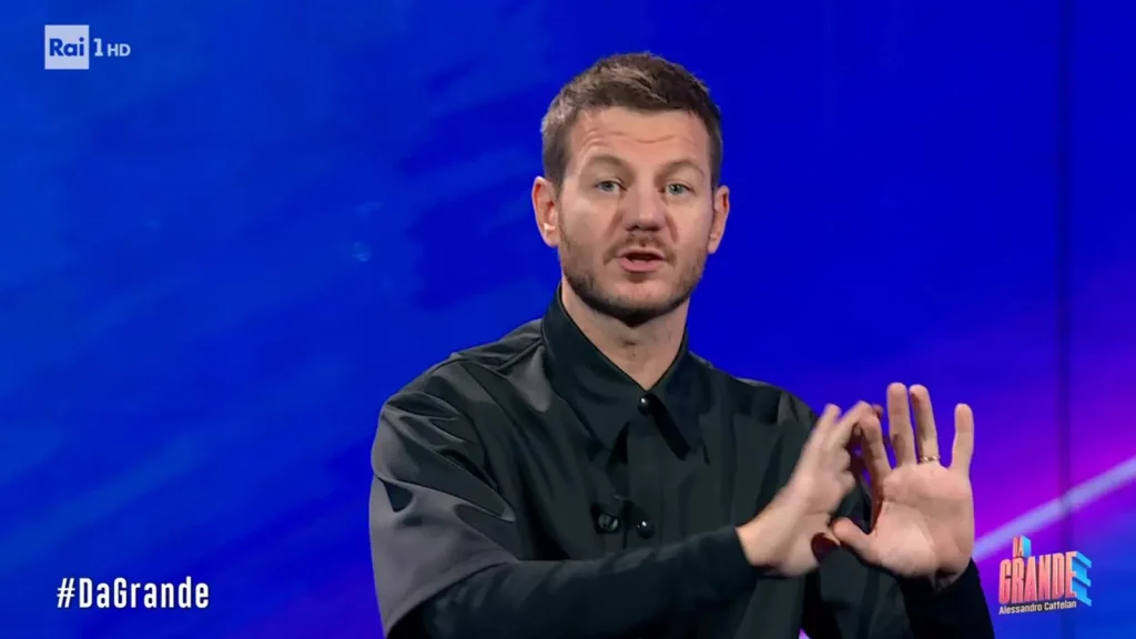 sanremo 2025 alessandro cattelan abiti abito festival vestiti vestito oggi stilista look