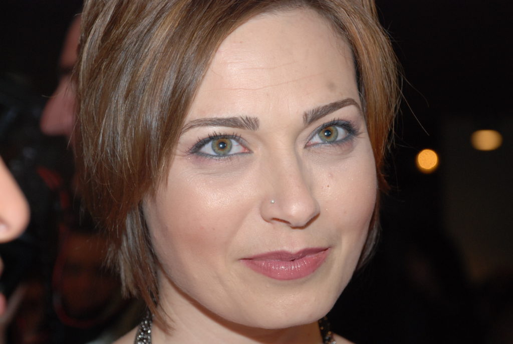 sanremo 2025 mira awad abito festival stilista look vestito oggi