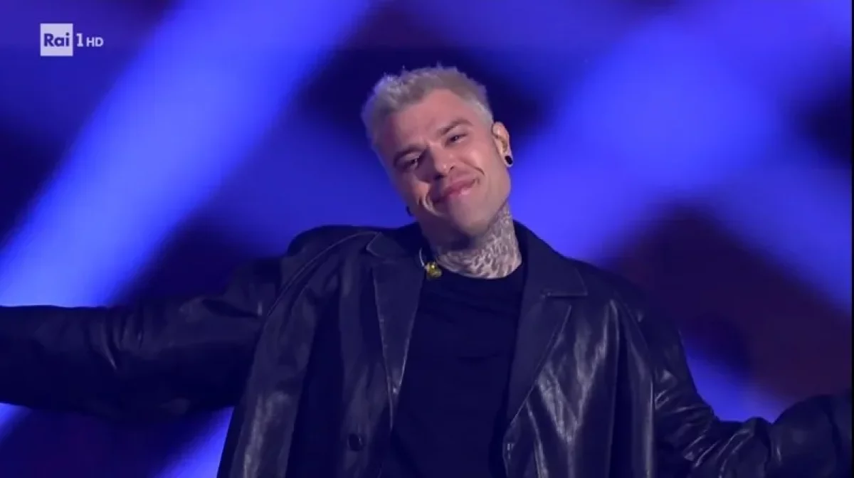 sanremo 2025 quando canta fedez a che ora orario scaletta oggi festival quinta serata