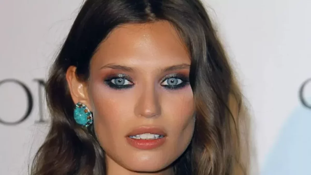 Sanremo 2025, l'abito di Bianca Balti al Festival: look, vestiti, stilista serata finale