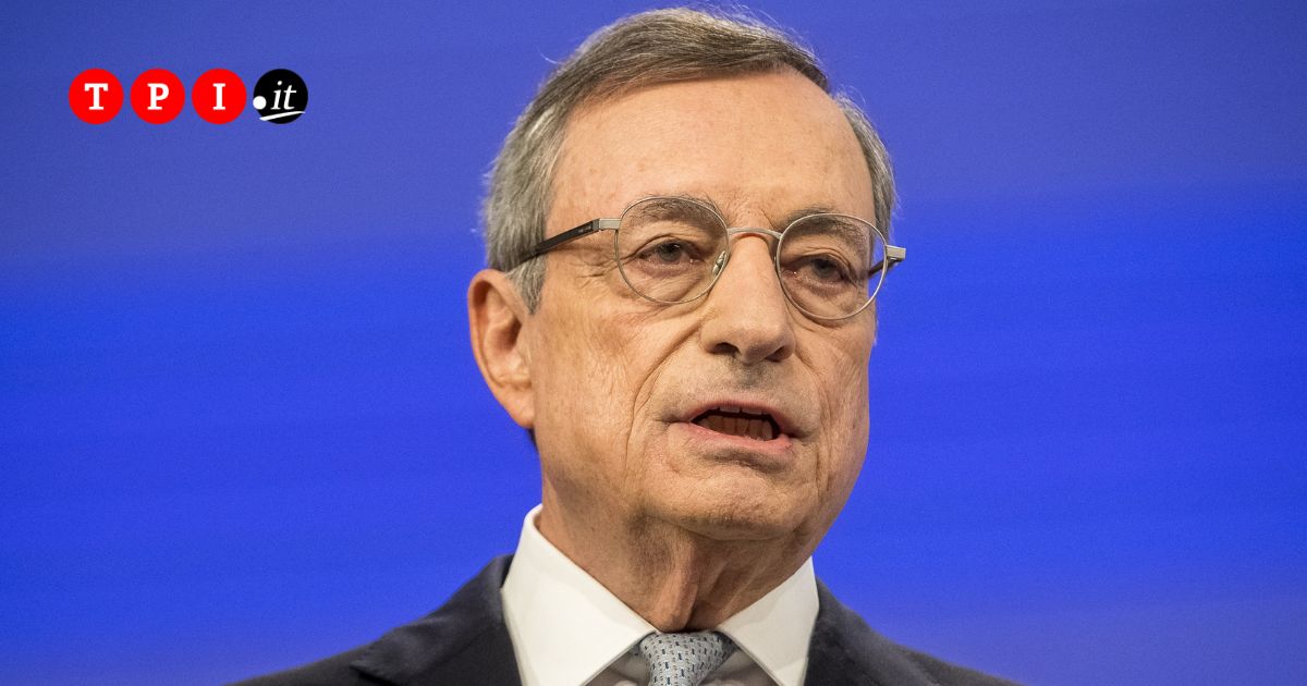 Draghi Parlamento da Tpi.it Draghi al Parlamento europeo Fate qualcosa L’Ue deve agire come un unico Stato Noi e l’Ucraina lasciati soli dagli Usa