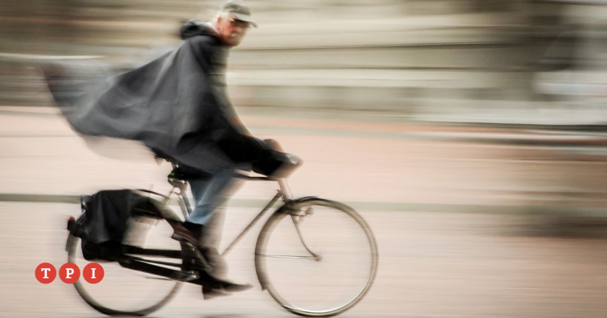 Guida bici da Tpi.it Guida la bici in stato di ebrezza ciclista genovese condannato a 2 mesi di carcere e 1 100 euro di multa