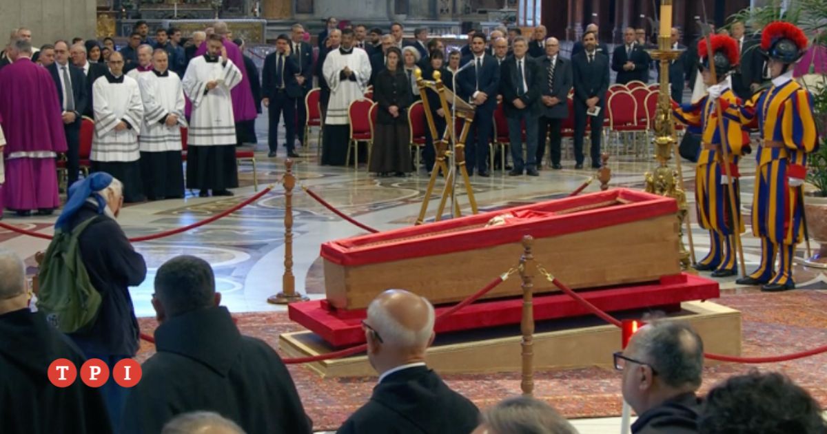 Funerali Papa Francesco, le ultime notizie in tempo reale sulle esequie del Pontefice | DIRETTA LIVE Funerali Papa Francesco, le ultime notizie in tempo reale sulle esequie del Pontefice | DIRETTA LIVE