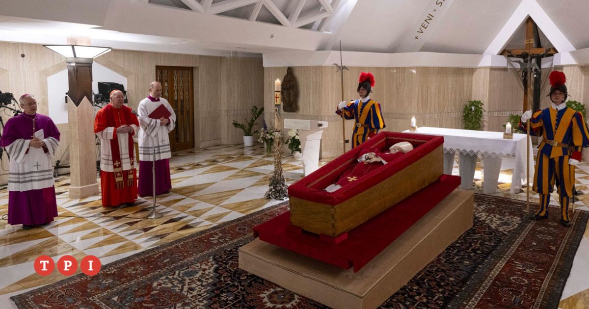 Papa Francesco da Tpi.it Papa Francesco morto le ultime notizie in diretta DIRETTA LIVE
