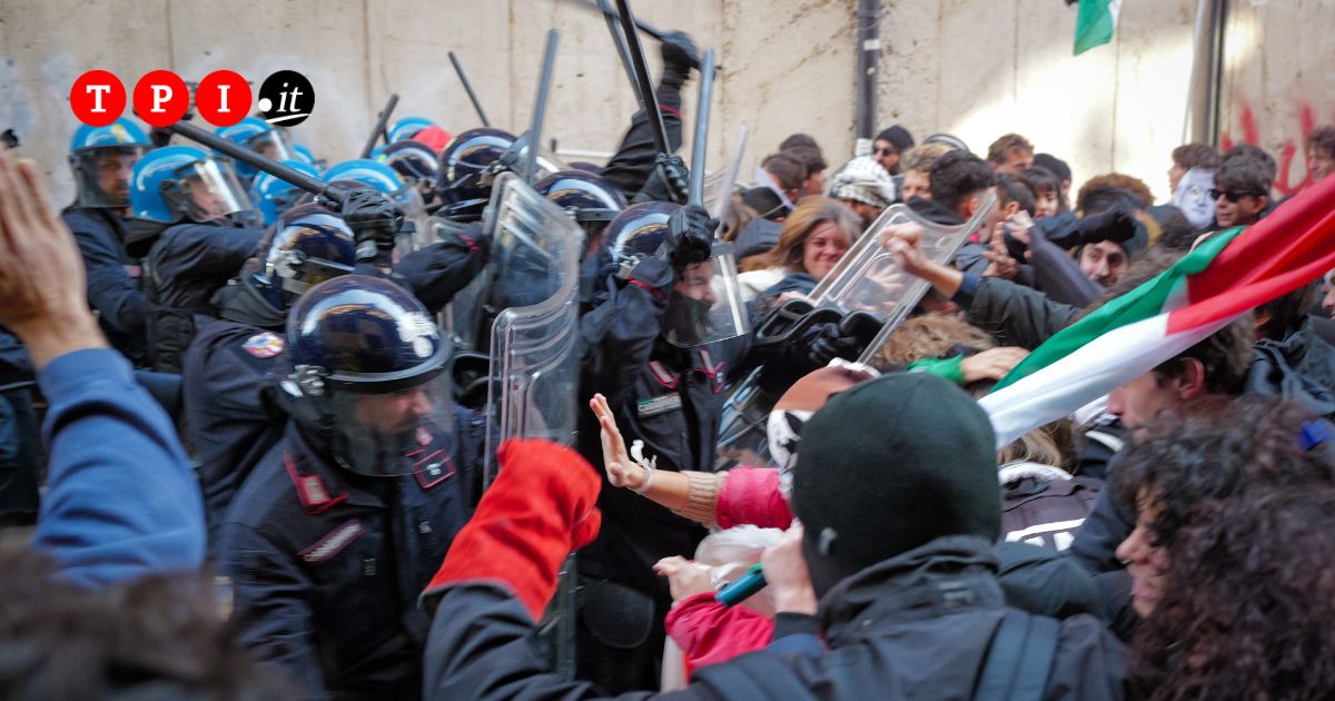 studenti manganellati giornalisti intimiditi giudici attaccati il fascismo 232 tornato di r parodi da Tpi.it studenti manganellati giornalisti intimiditi giudici attaccati il fascismo 232 tornato di r parodi