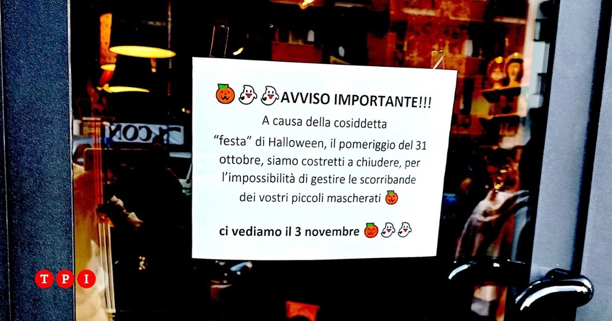 Roma, negoziante chiude per Halloween: “Impossibile gestire le scorribande dei vostri figli” Roma, negoziante chiude per Halloween: “Impossibile gestire le scorribande dei vostri figli”