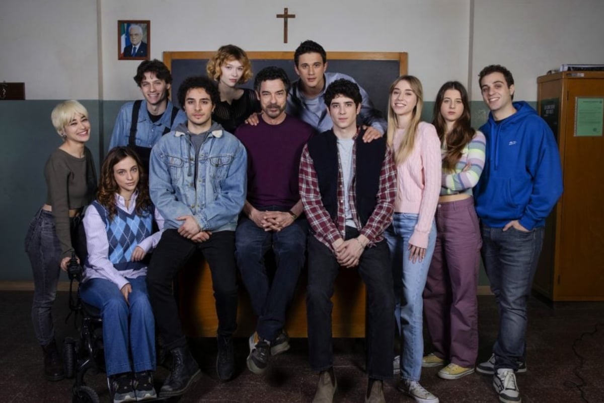 Ti sei perso una puntata di Un Professore 3? Puoi sempre recuperarla! Ecco come