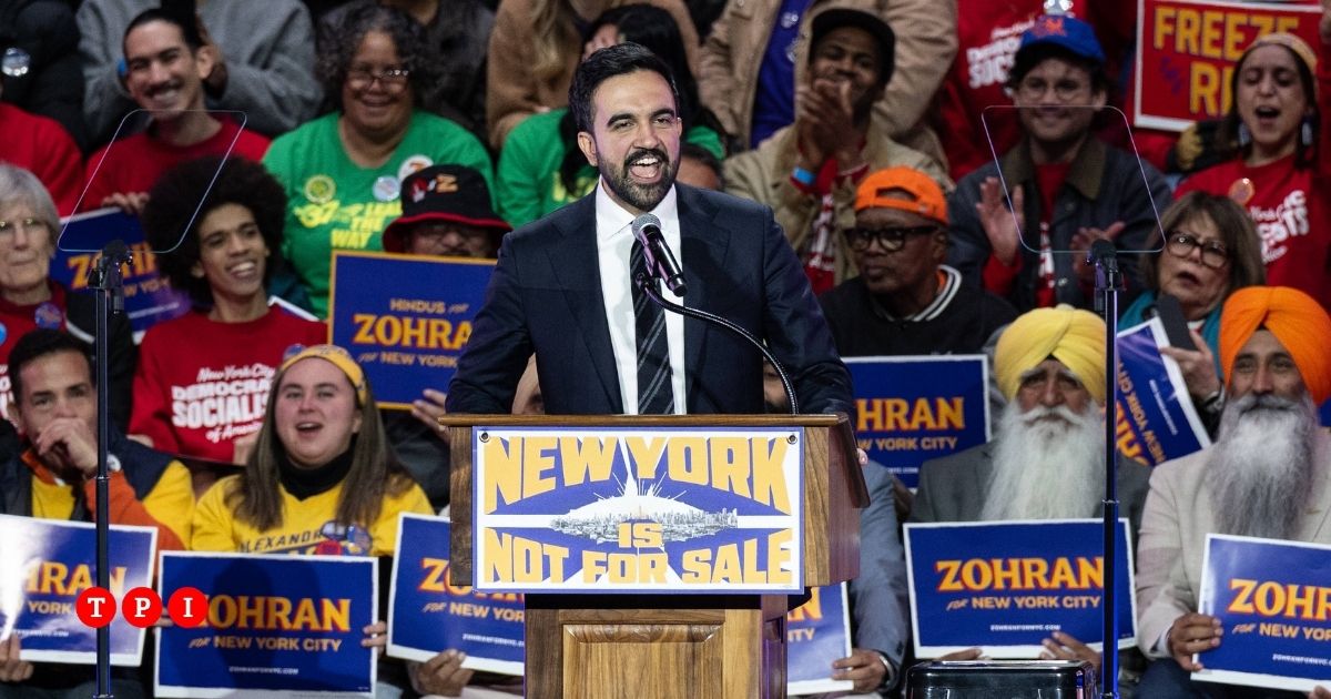 Chi è Zohran Mamdani, il nuovo sindaco di New York. È il primo musulmano a ricoprire la carica di primo cittadino della Grande Mela: “Il futuro è nelle nostre mani” Chi è Zohran Mamdani, il nuovo sindaco di New York. È il primo musulmano a ricoprire la carica di primo cittadino della Grande Mela: “Il futuro è nelle nostre mani”
