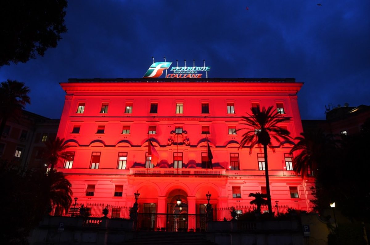 Gruppo Fs unito contro la violenza sulle donne Gruppo Fs unito contro la violenza sulle donne