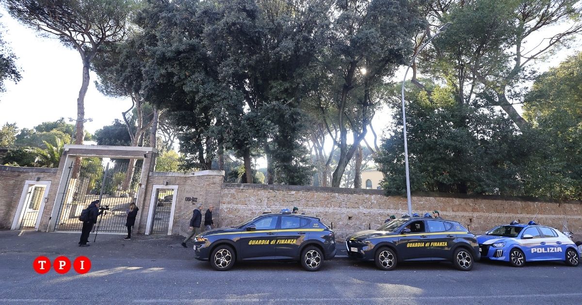 Scavi alla Casa del Jazz, trovata la botola che porta alla galleria sotterranea: si cercano i resti del giudice Adinolfi