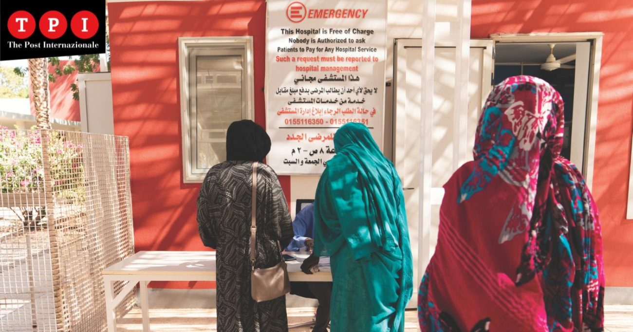 Il direttore del programma di Emergency in Sudan, Matteo D’Alonzo, a TPI: “Si combatte di casa in casa, persino tra familiari. E anche con i droni”