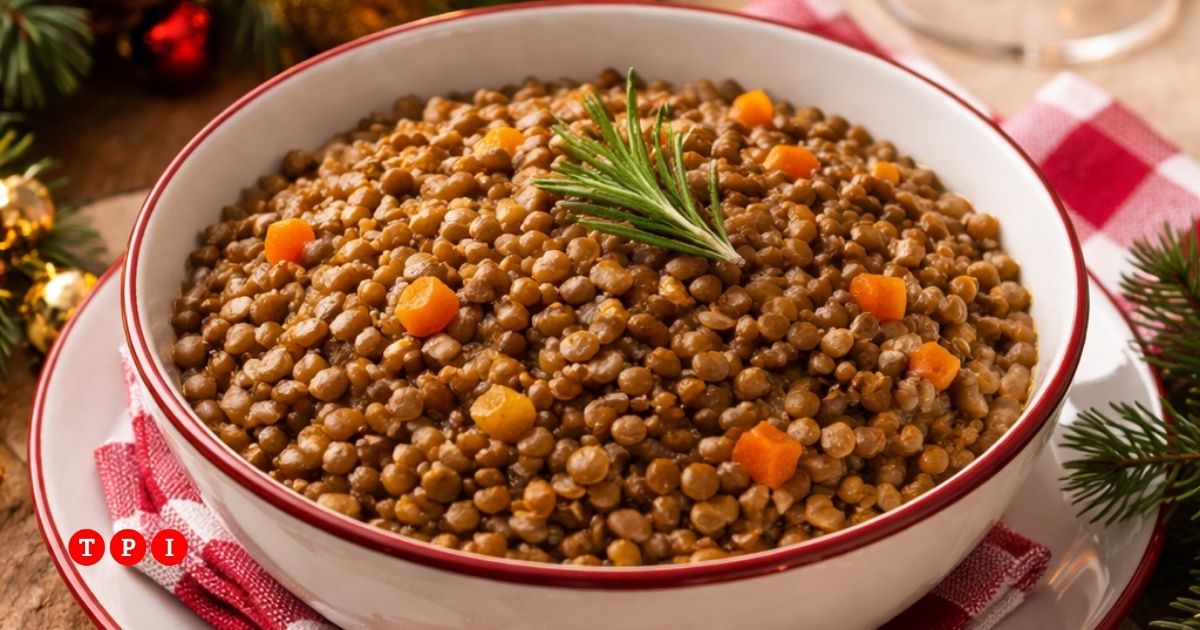 mangia troppe lenticchie al pranzo di natale e rischia di morire l8217esofago si 232 lacerato da Tpi.it mangia troppe lenticchie al pranzo di natale e rischia di morire l8217esofago si 232 lacerato