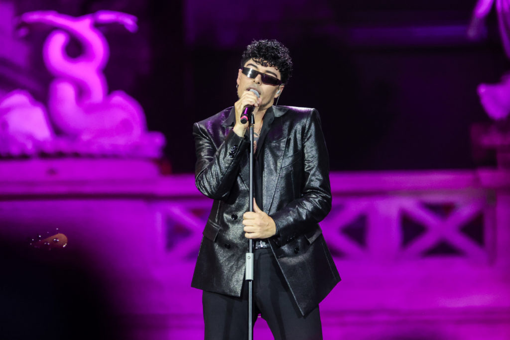 sanremo 2026 gli abiti dei the kolors ospiti terza serata del festival look e stilista da Tpi.it sanremo 2026 gli abiti dei the kolors ospiti terza serata del festival look e stilista