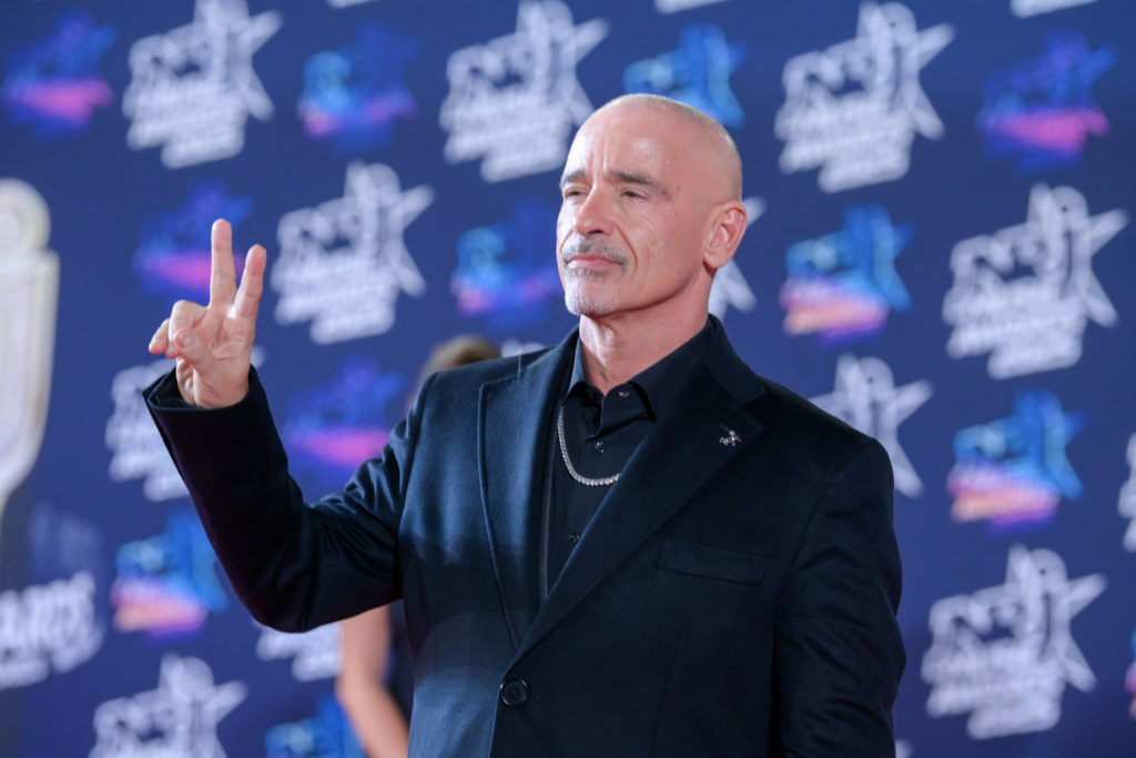 Sanremo 2026: quando canta (a che ora) Eros Ramazzotti al Festival