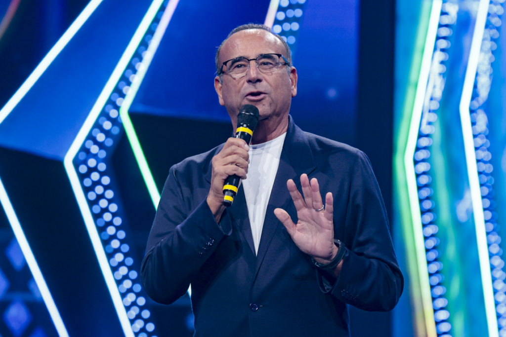 sanremo 2026 abiti e giacche di carlo conti per la prima serata del festival look e stilista da Tpi.it sanremo 2026 abiti e giacche di carlo conti per la prima serata del festival look e stilista