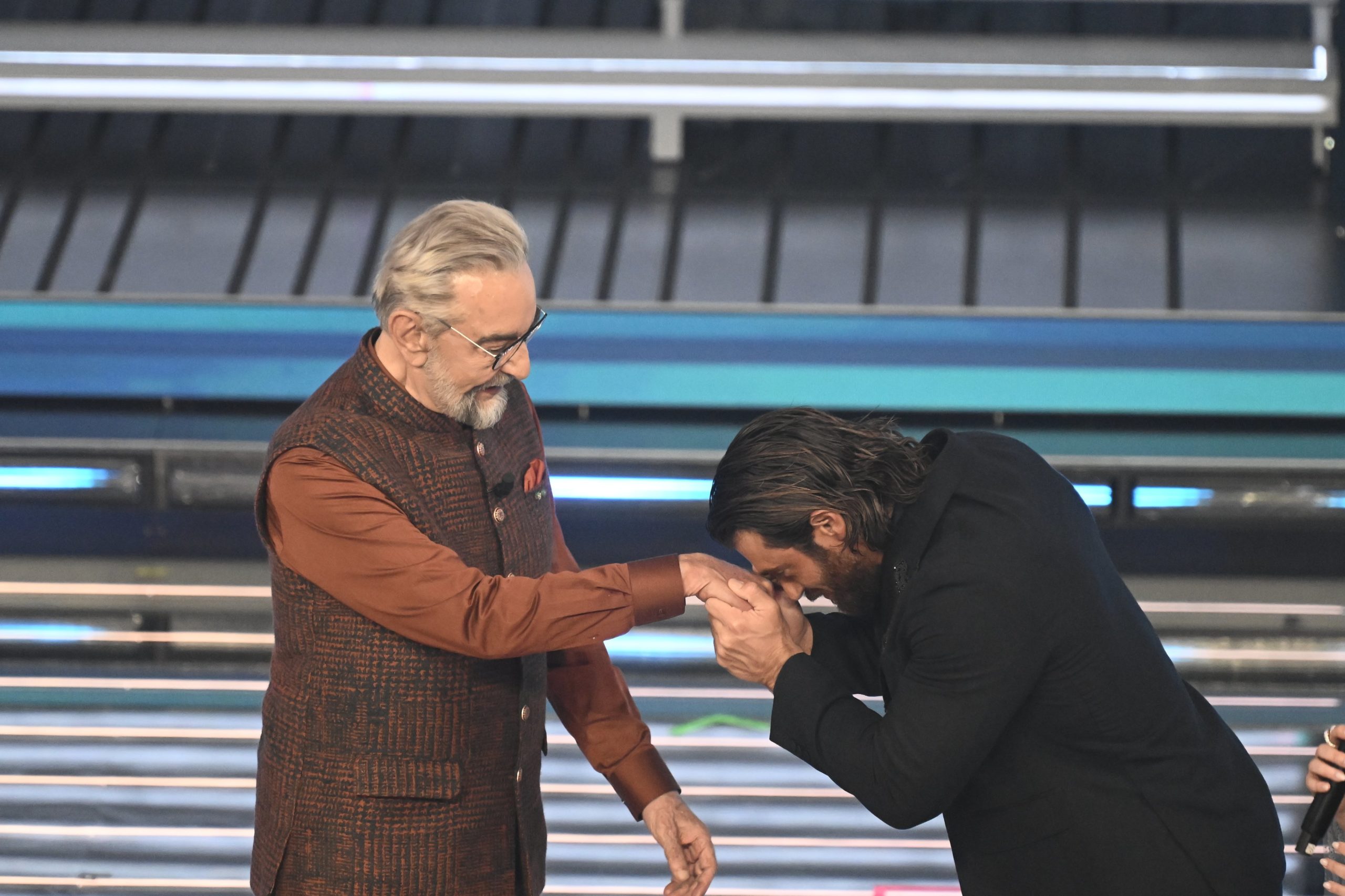 Kabir Bedi al Festival di Sanremo 2026 (Credit: AGF)