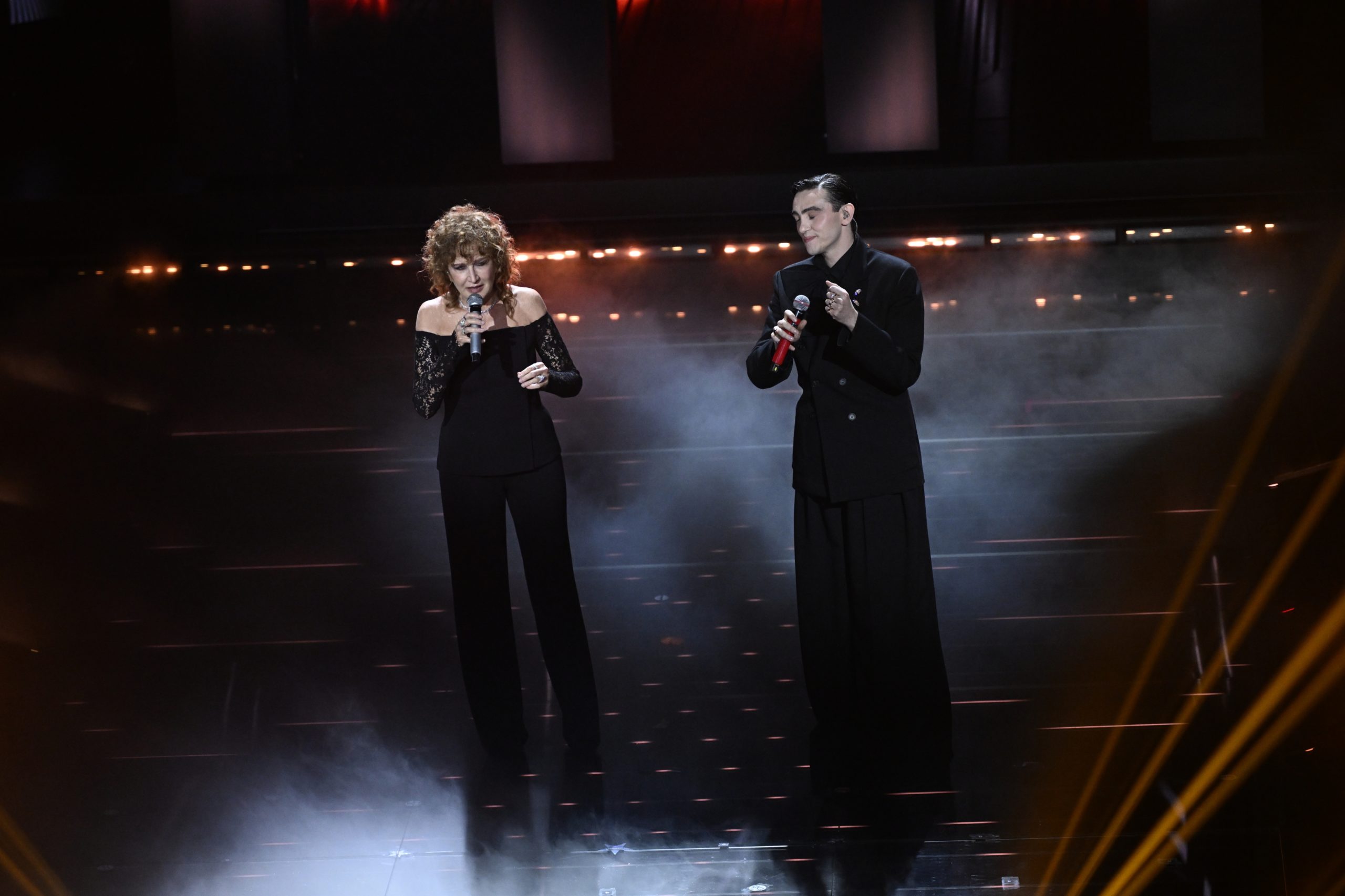 Fiorella Mannoia e Michele Bravi al Festival di Sanremo 2026 (Credit: AGF)