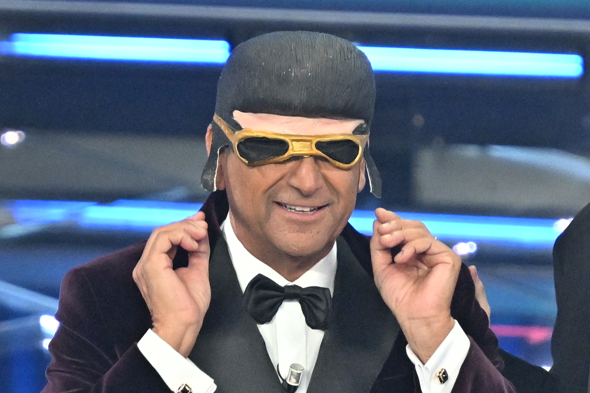 Sanremo 2026, ospite Tony Pitony: prezzo alle stelle per la maschera dal cantante carlo conti