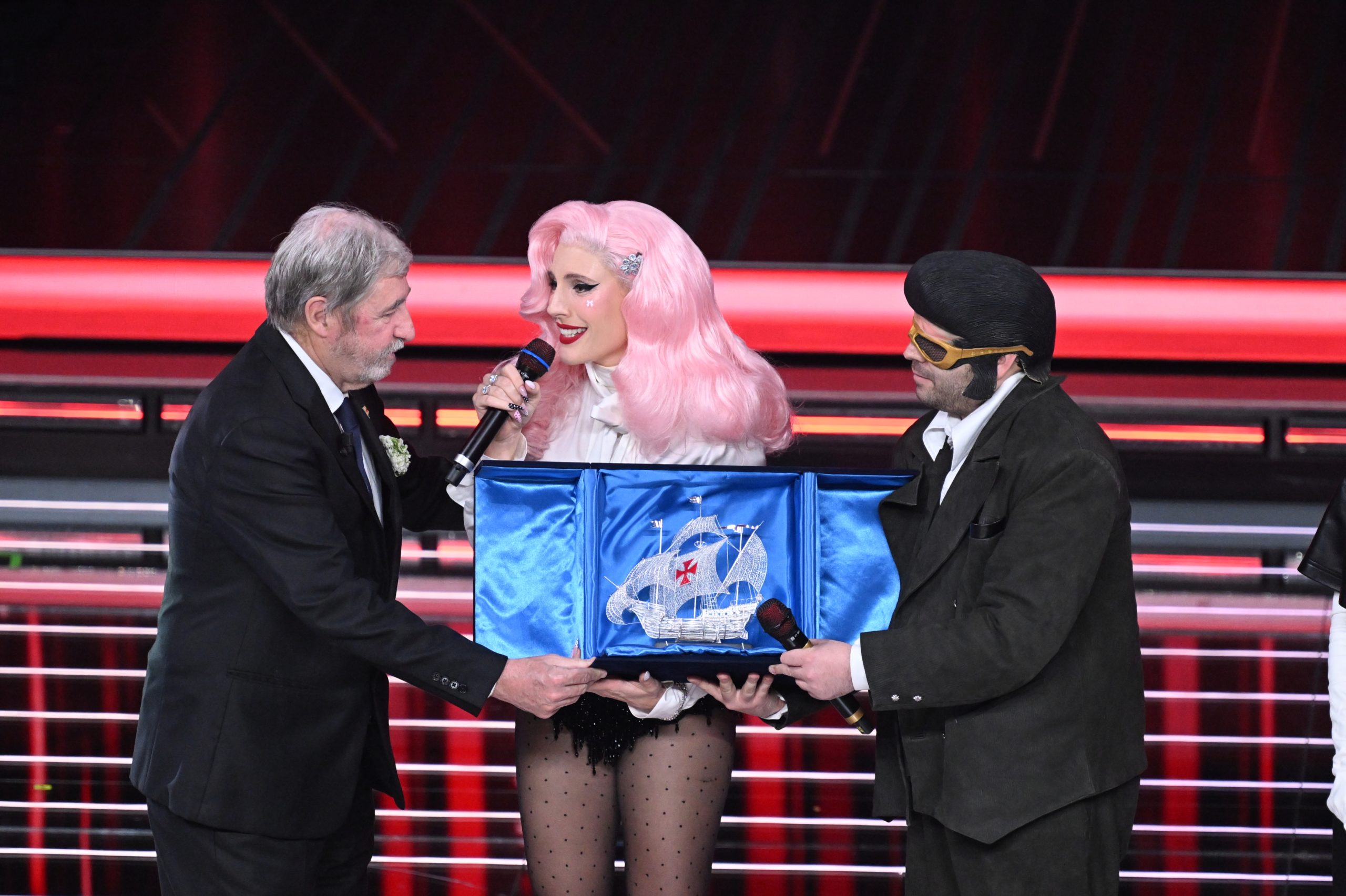 I vincitore della serata Cover del Festival di Sanremo 2026, Ditonellapiaga e TonyPitony (Credit: AGF)