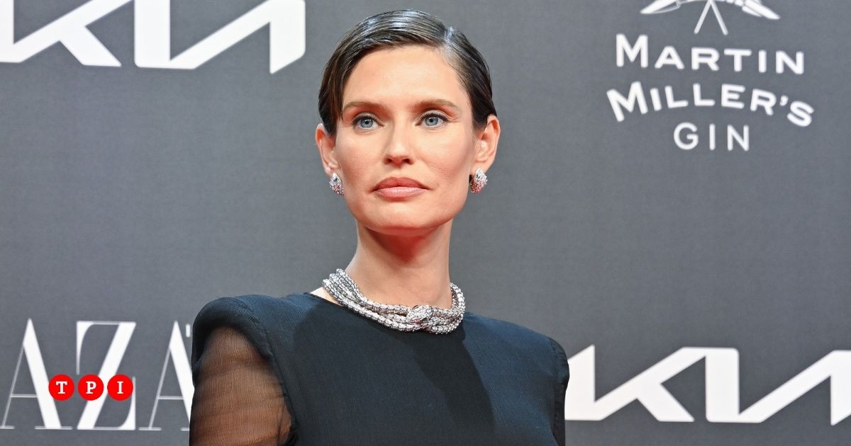 Sanremo 2026, Bianca Balti: “L’ultimo anno è stato duro. Elaboro il lutto di una donna che non c’è più” Sanremo 2026, Bianca Balti: “L’ultimo anno è stato duro. Elaboro il lutto di una donna che non c’è più”