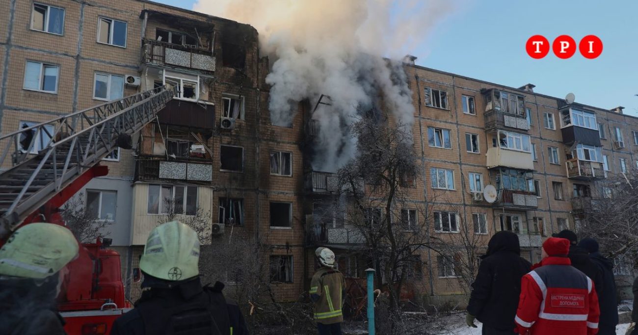 La Russia lancia nuovi raid in Ucraina: uccisi 4 civili, tra cui un bambino di 10 anni