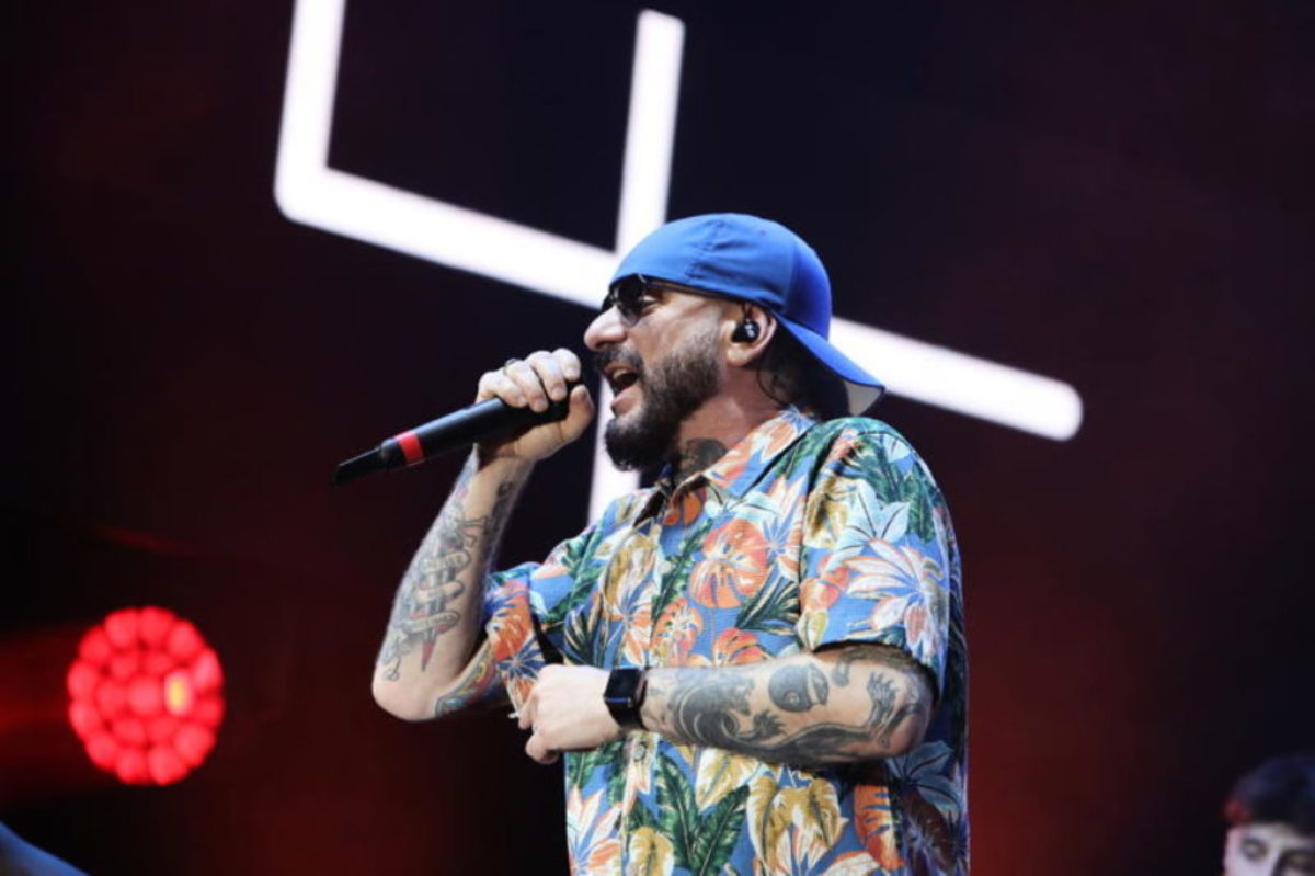 ligera county fam chi 232 la band insieme a j ax nella serata delle cover di sanremo 2026 da Tpi.it ligera county fam chi 232 la band insieme a j ax nella serata delle cover di sanremo 2026