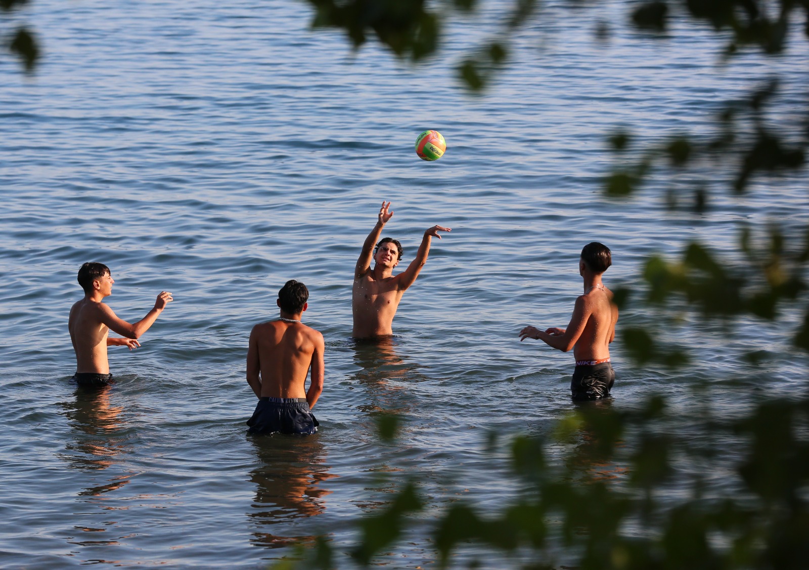 Ponti 2026, calendario alla mano: 31 giorni di vacanza con soli 8 di ferie Ponti 2026, calendario alla mano: 31 giorni di vacanza con soli 8 di ferie