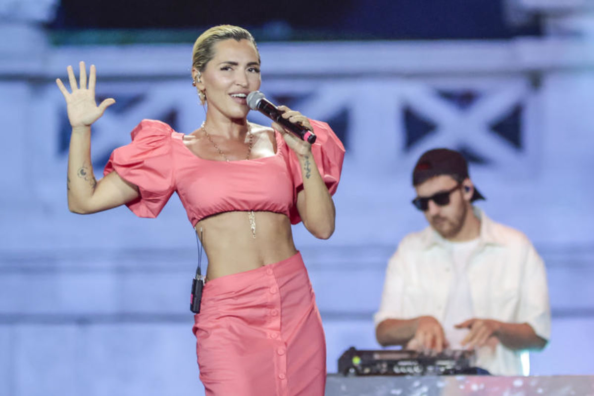 sanremo 2026 gli abiti di serena brancale al festival look e stilista da Tpi.it sanremo 2026 gli abiti di serena brancale al festival look e stilista