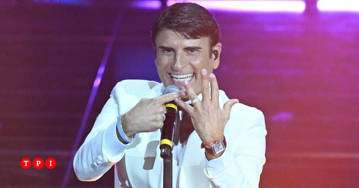 Chi è Sal Da Vinci, il cantante vincitore del Festival di Sanremo 2026 Chi è Sal Da Vinci, il cantante vincitore del Festival di Sanremo 2026