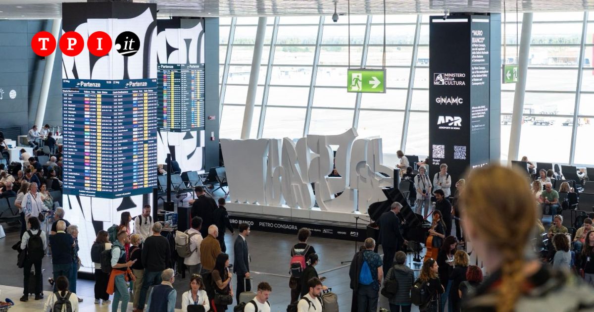 arte a fiumicino l8217aeroporto romano ospita il muro bianco di consagra da Tpi.it arte a fiumicino l8217aeroporto romano ospita il muro bianco di consagra