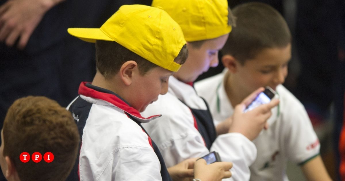 social vietati ai minori di 16 anni e coprifuoco digitale dalle 2030 per gli under 18 la stretta del regno unito da Tpi.it social vietati ai minori di 16 anni e coprifuoco digitale dalle 2030 per gli under 18 la stretta del regno unito