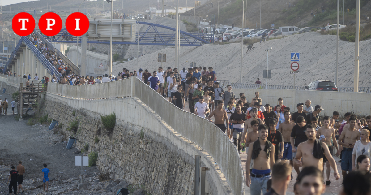 ceuta almeno 49000 migranti entrati nelle ultime 24 ore scontri con lanci di pietre alle frontiere da Tpi.it ceuta almeno 49000 migranti entrati nelle ultime 24 ore scontri con lanci di pietre alle frontiere