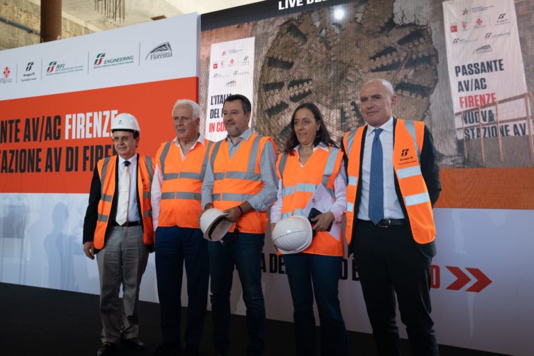 rfi iris e marika hanno raggiunto la stazione av firenze belfiore da Tpi.it rfi iris e marika hanno raggiunto la stazione av firenze belfiore