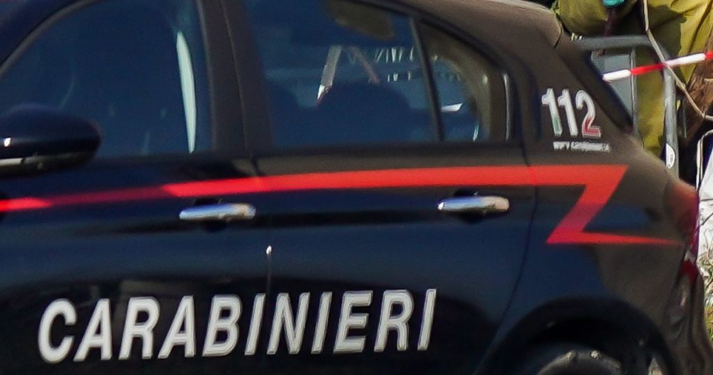Strada di paese in Sardegna, scena di un dramma in via Leonardo da Vinci, luogo dell'accoltellamento, immagine di approfondimento