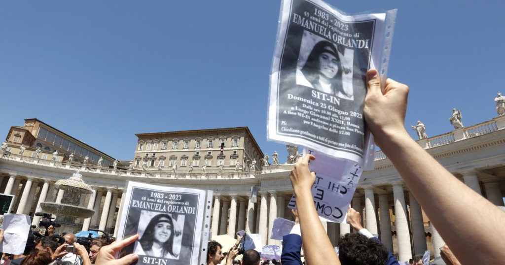 Scomparsa Emanuela Orlandi, spunta un flauto nei laboratori dei Ris: “Potrebbe essere il suo”