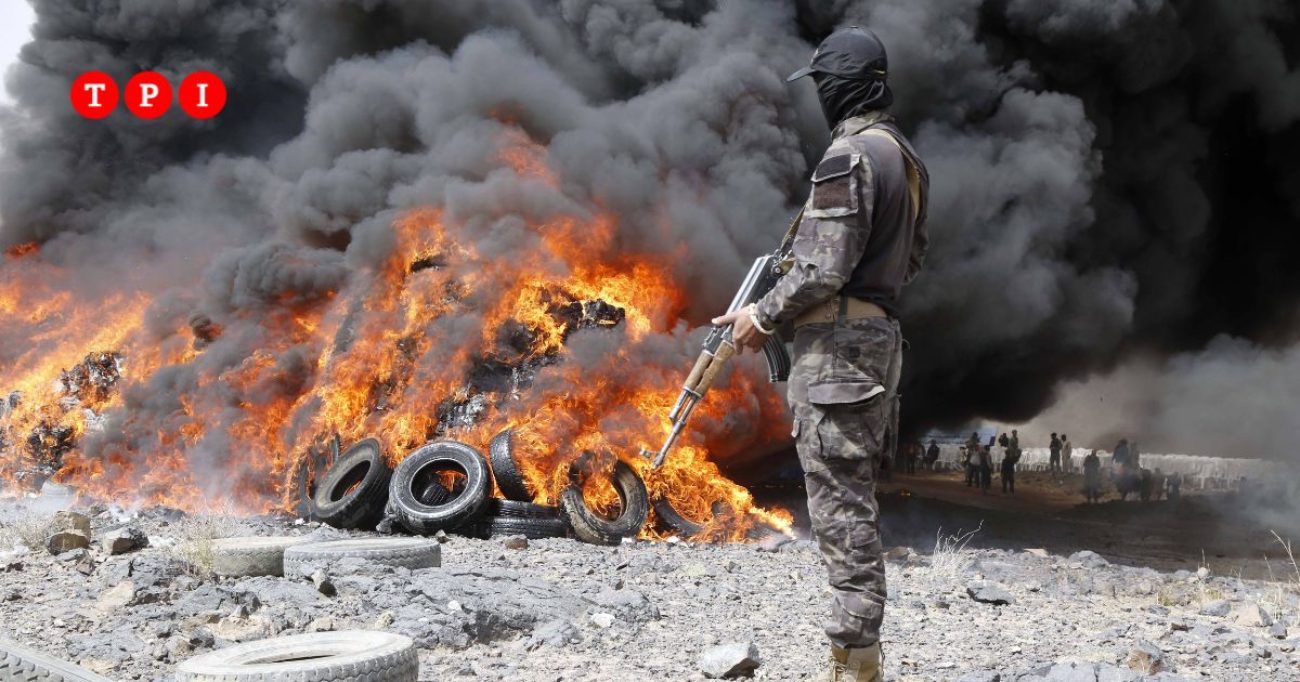 gli houthi attaccano basi e impianti di petrolio in arabia saudita dallo yemen 73 feriti sale il prezzo del greggio da Tpi.it gli houthi attaccano basi e impianti di petrolio in arabia saudita dallo yemen 73 feriti sale il prezzo del greggio