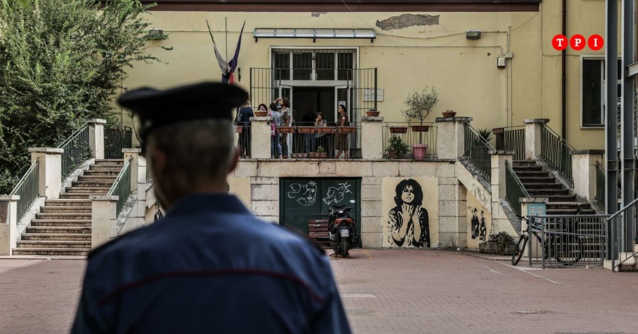 il gesto la domanda lo sguardo i tre passi indietro necessari per comprendere meglio il caso della prof accoltellata a roma da Tpi.it il gesto la domanda lo sguardo i tre passi indietro necessari per comprendere meglio il caso della prof accoltellata a roma