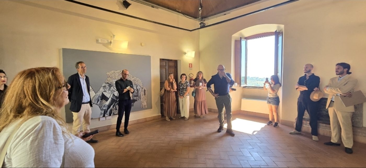 pratiche di memoria 8211 la luce che viaggia ancora l8217arte contemporanea riaccende palazzo ducale rocca colonna da Tpi.it pratiche di memoria 8211 la luce che viaggia ancora l8217arte contemporanea riaccende palazzo ducale rocca colonna